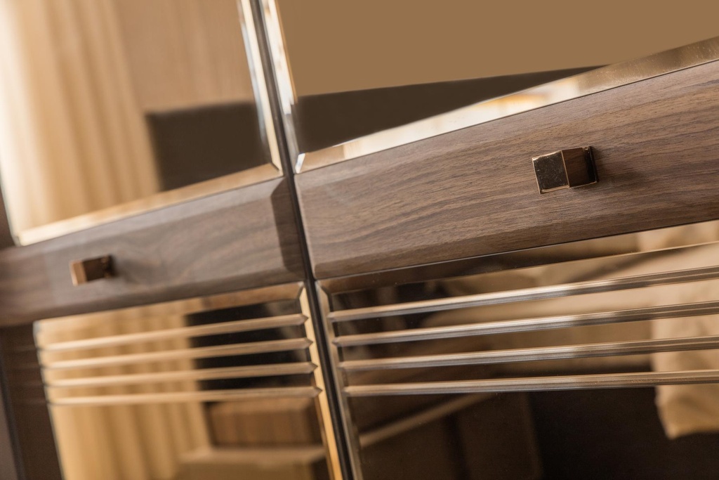 Wardrobe 6 Doors | Atlas